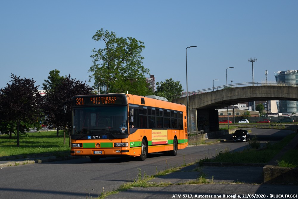 autobus cityclass atm 5717 milano linea 321