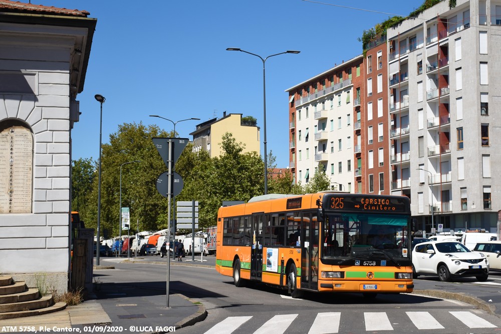 autobus cityclass atm 5758 milano linea 325